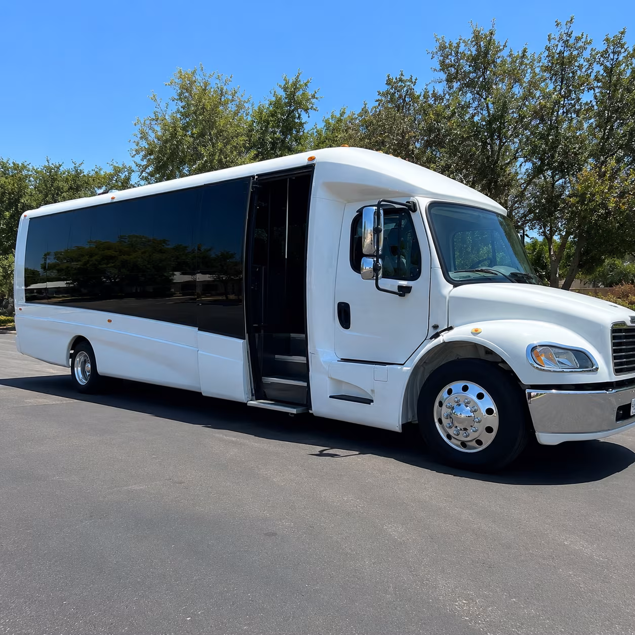 fullerton get your employees to work on time with a fullerton charter bus