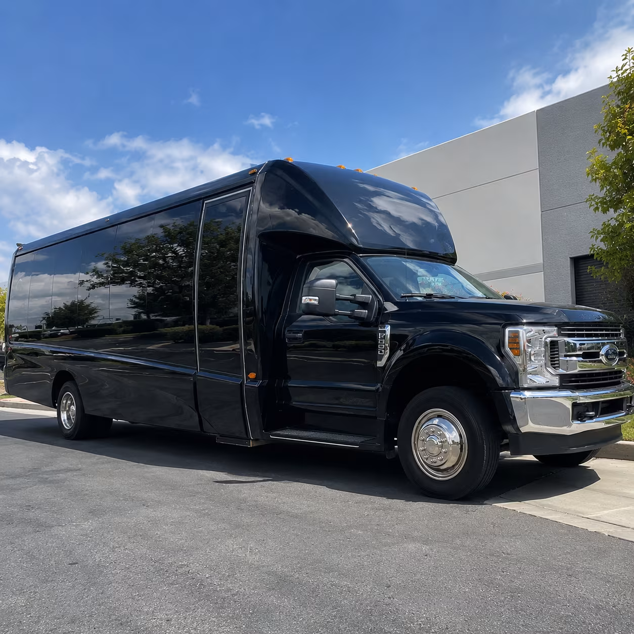 orange professional charter bus transportation for orange corporate groups