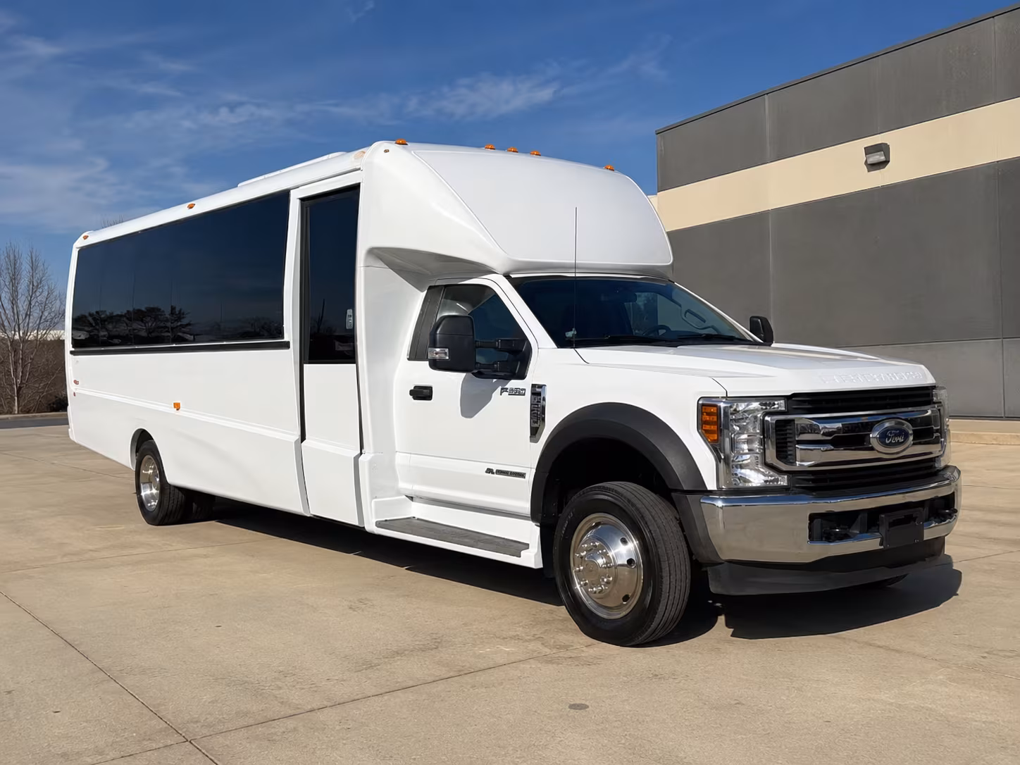 santa ana charter bus rentals for airport transfers